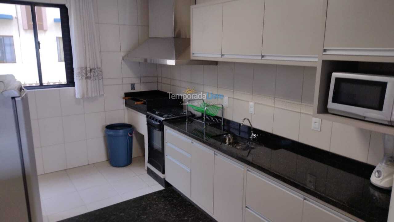 Apartamento para aluguel de temporada em Itapema (Centro)