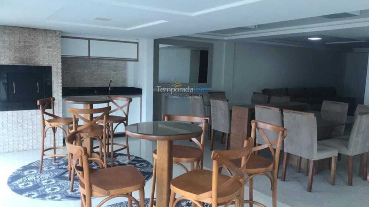 Apartamento para aluguel de temporada em Itapema (Centro)