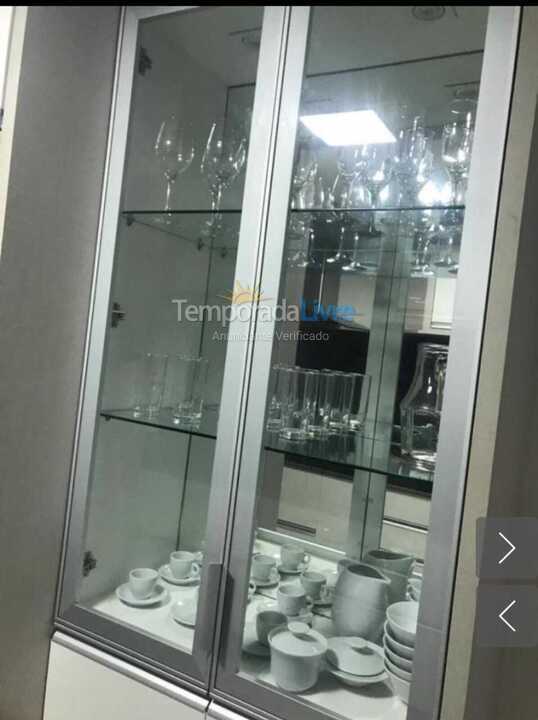Apartamento para aluguel de temporada em Itapema (Centro)