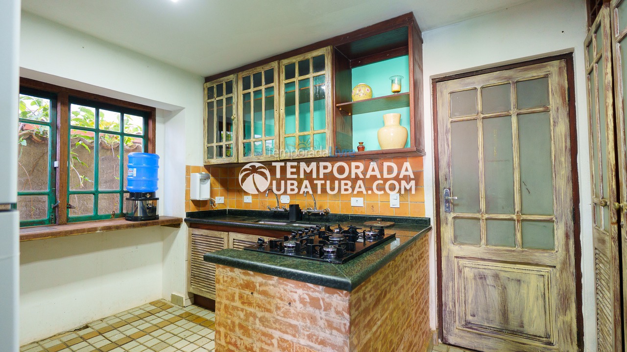 Casa para aluguel de temporada em Ubatuba (Praia Grande)