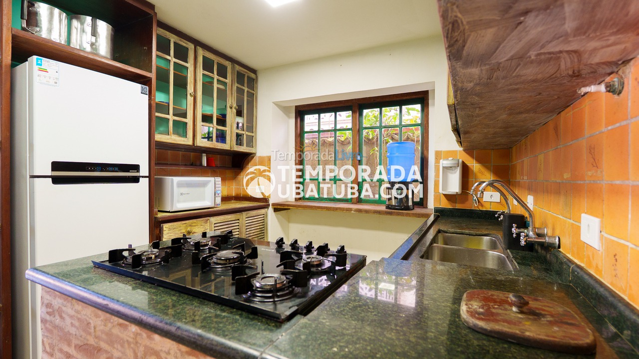 Casa para aluguel de temporada em Ubatuba (Praia Grande)
