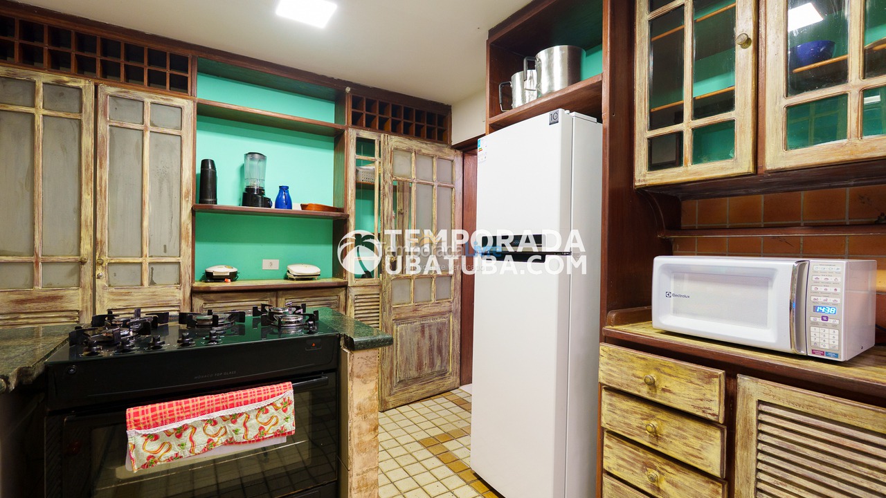 Casa para aluguel de temporada em Ubatuba (Praia Grande)