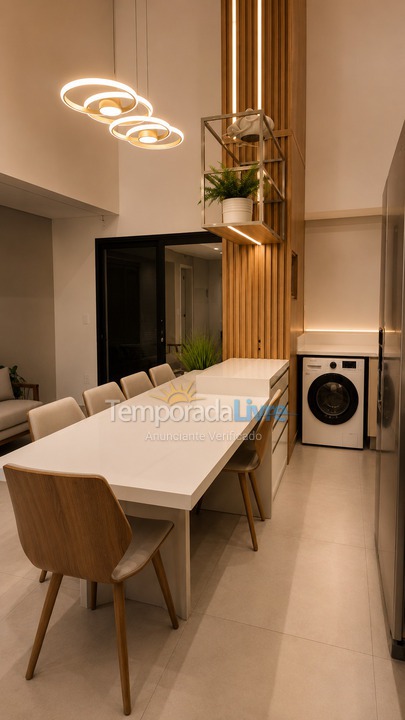 Apartment for vacation rental in Bombinhas (Canto Grande)