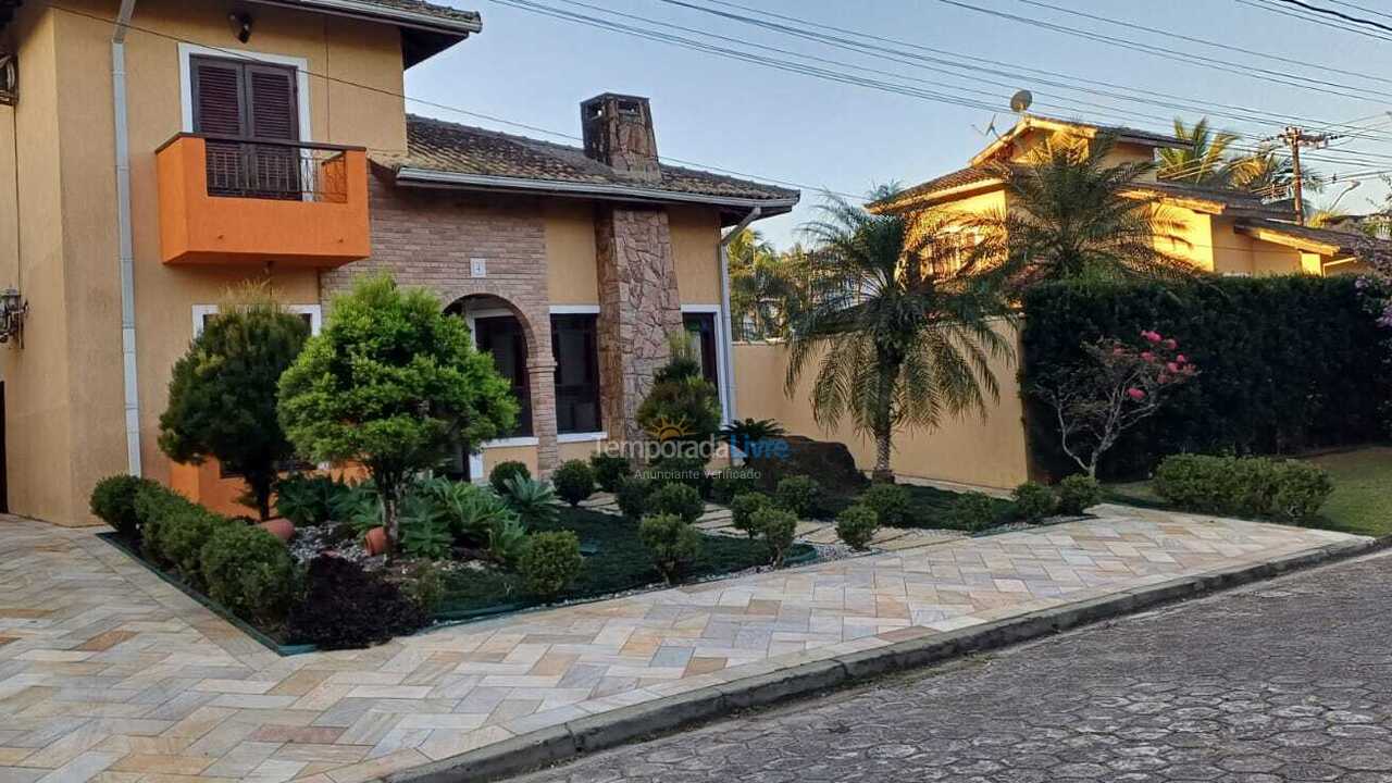 House for vacation rental in Bertioga (Condominio Morada da Praia)