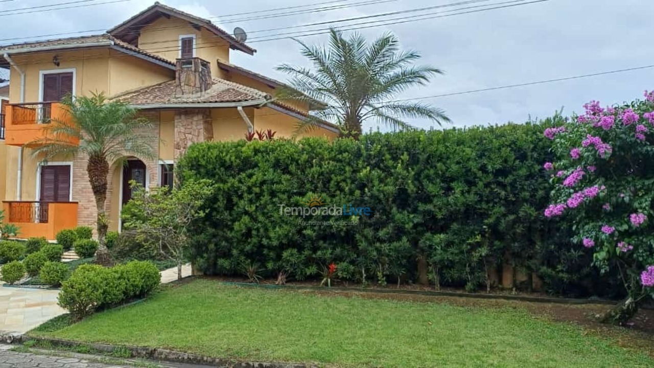 House for vacation rental in Bertioga (Condominio Morada da Praia)
