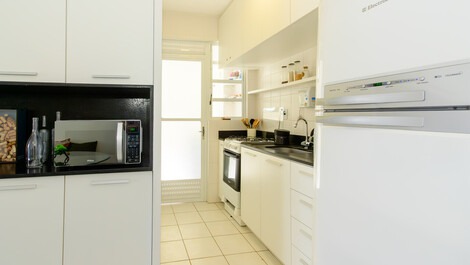Hermoso apartamento en Praia Brava, a 100 metros del mar