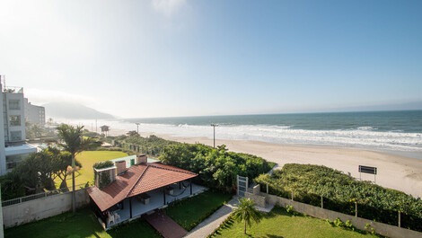 Beautiful Ocean Front Penthouse with Incredible View
