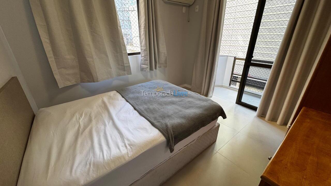 Apartment for vacation rental in Itapema (Meia Praia)