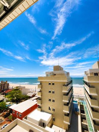 Vista sacada e quartos