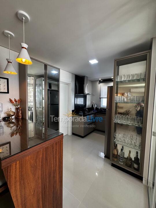 Apartamento para alquiler de vacaciones em Itapema (Meia Praia)