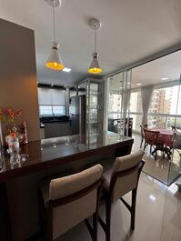 Apartamento de 3 dormitorios, 2 de ellos suites.