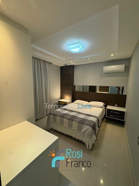 Apartment for vacation rental in Itapema (Meia Praia Frente Mar)