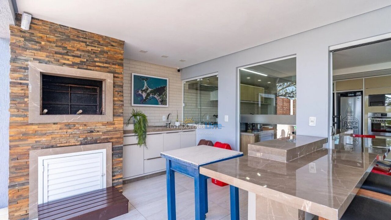House for vacation rental in Bombinhas (Mariscal)