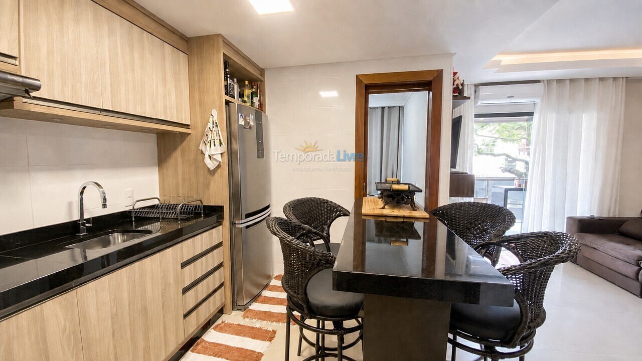 Apartamento para aluguel de temporada em Bombinhas (Praia de Bombinhas)