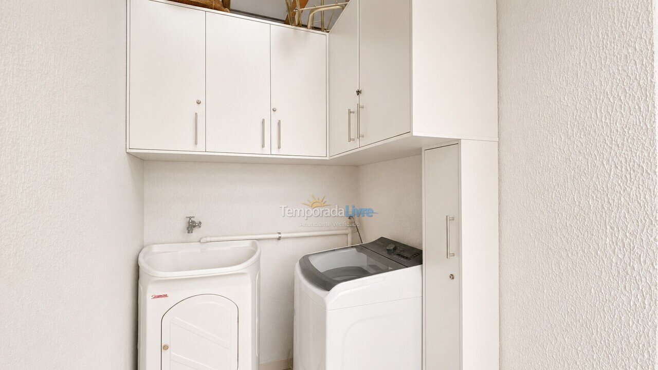 Apartamento para aluguel de temporada em Bombinhas (Praia de Bombinhas)