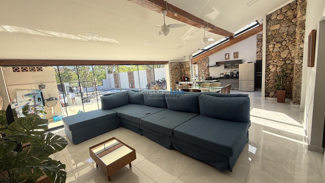 Casa para alquiler de vacaciones em Caraguatatuba (Martim de Sá)