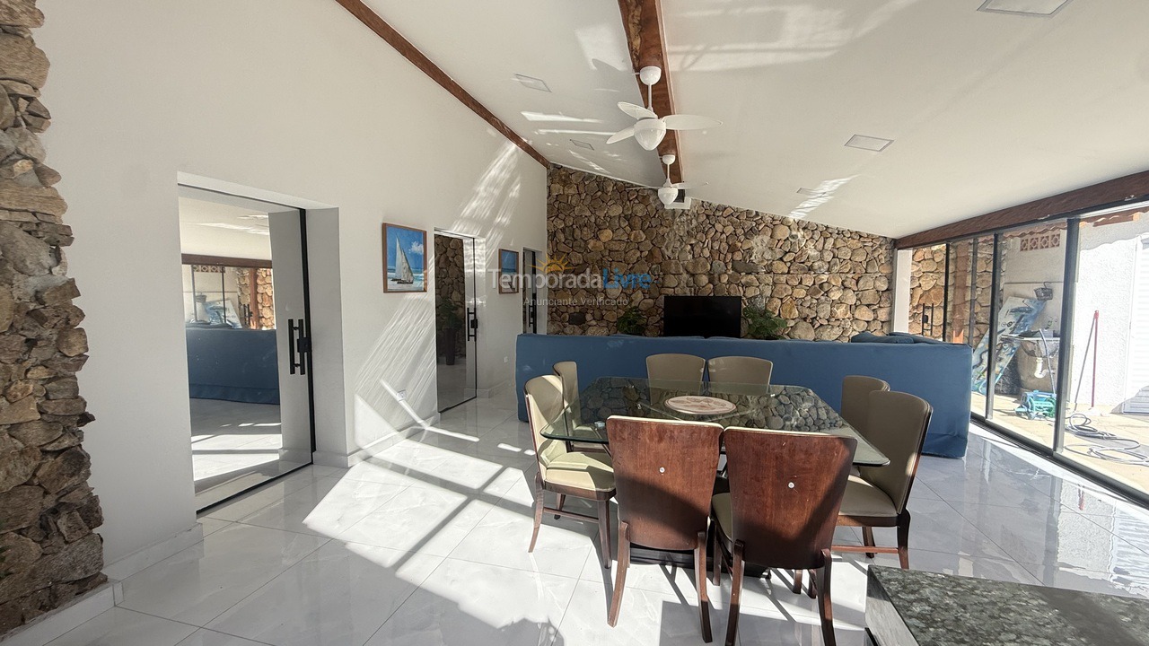 Casa para alquiler de vacaciones em Caraguatatuba (Martim de Sá)