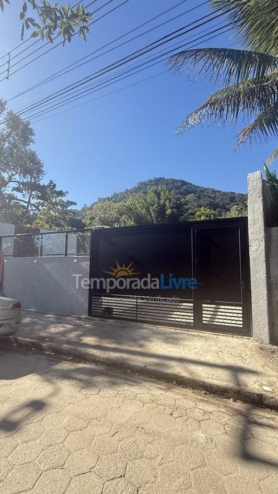 Casa para alquiler de vacaciones em Caraguatatuba (Martim de Sá)