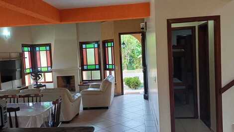 A RETREAT FOR YOUR FAMILY, PARADISE BEACH RESIDENCE, SWIMMING POOL, 3 SUITES.