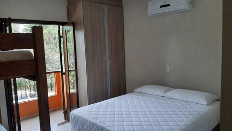 A RETREAT FOR YOUR FAMILY, PARADISE BEACH RESIDENCE, SWIMMING POOL, 3 SUITES.