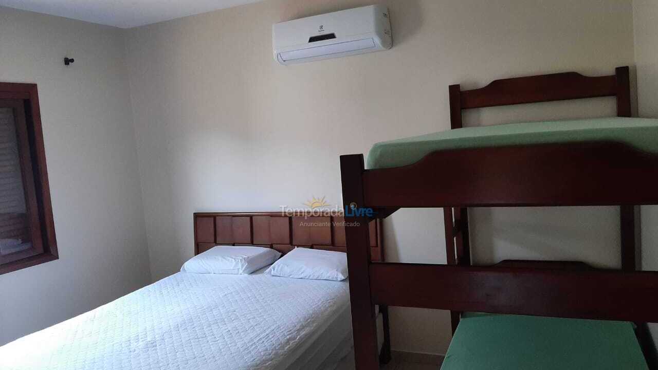 House for vacation rental in Bertioga (Condominio Morada da Praia)
