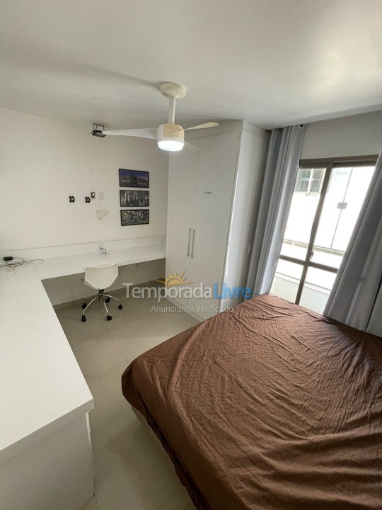 Apartamento para aluguel de temporada em Guarapari (Praia do Morro)
