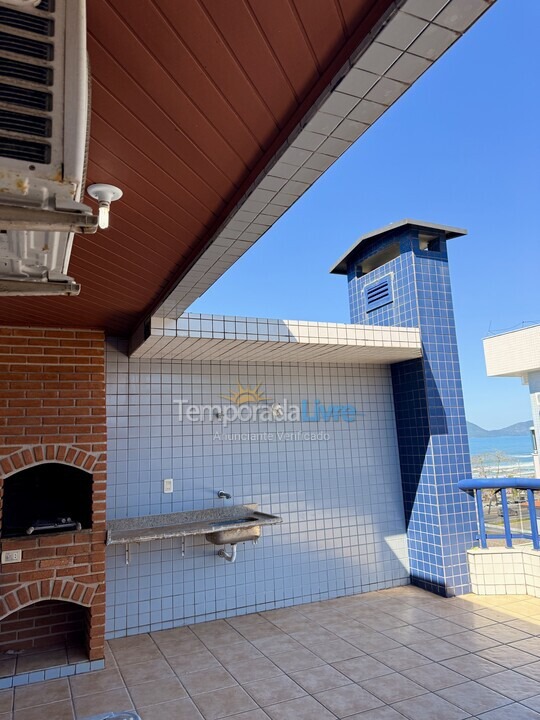 Apartamento para aluguel de temporada em Ubatuba (Praia Grande)