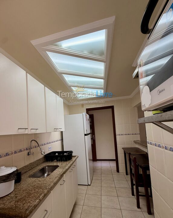 Apartamento para aluguel de temporada em Ubatuba (Praia Grande)