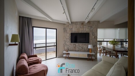 Apartamento de 3 habitaciones con vista al mar en Meia Praia, Carolina del Sur.