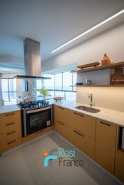 Apartamento de 3 habitaciones con vista al mar en Meia Praia, Carolina del Sur.
