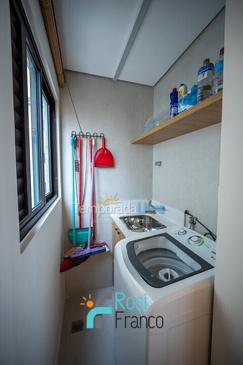 Apartamento para alquiler de vacaciones em Itapema (Meia Praia Quadra do Mar)