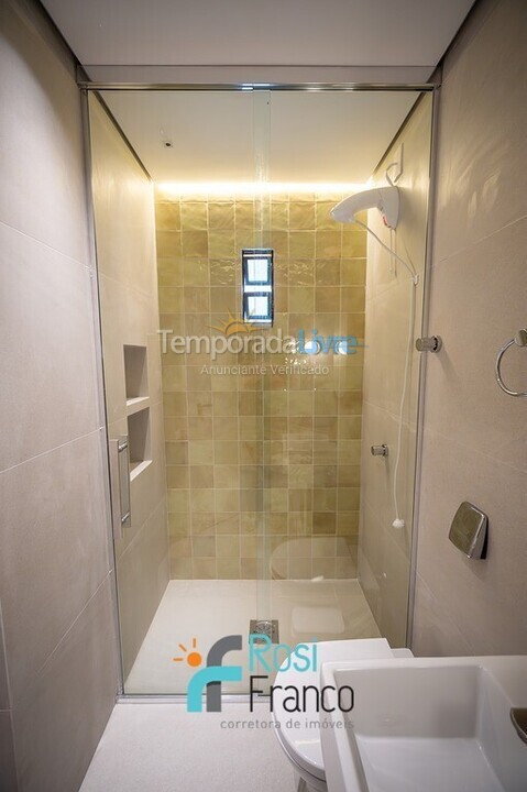 Apartamento para alquiler de vacaciones em Itapema (Meia Praia Quadra do Mar)