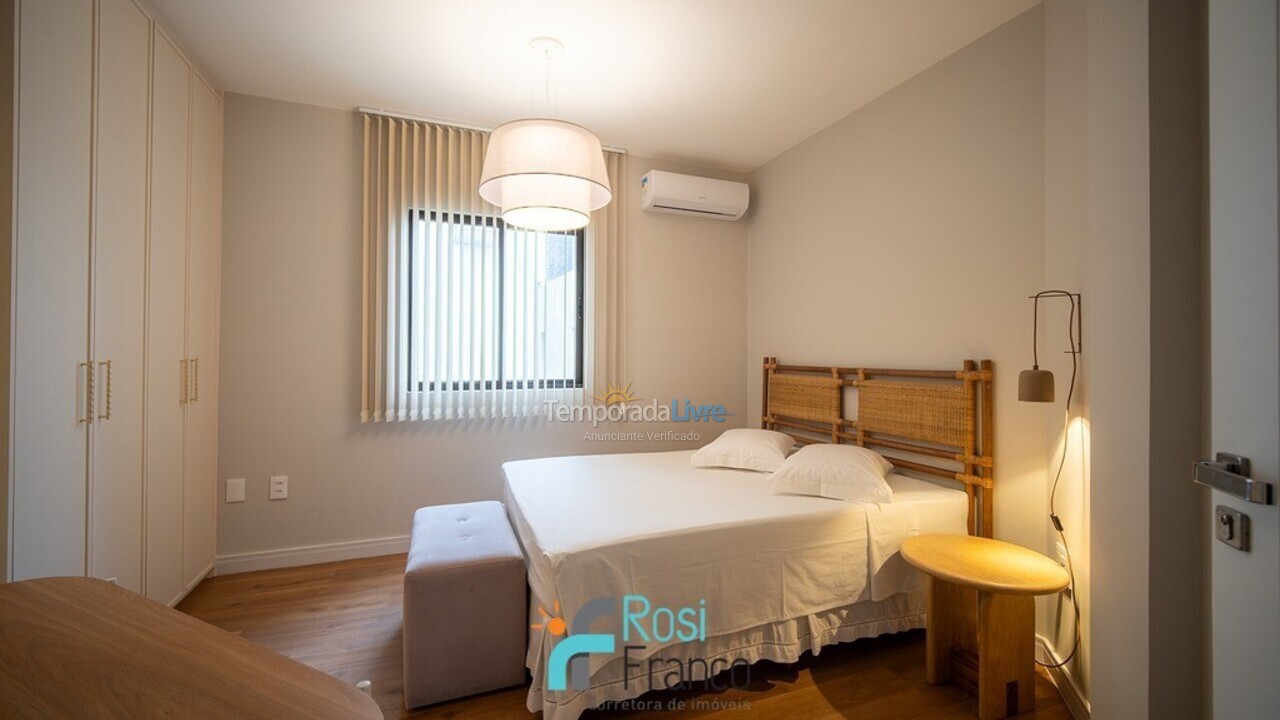 Apartamento para alquiler de vacaciones em Itapema (Meia Praia Quadra do Mar)
