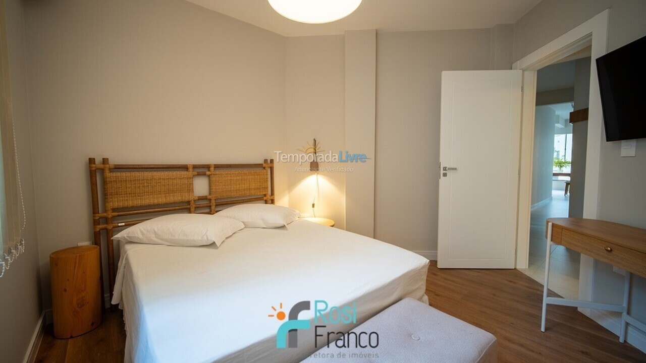 Apartamento para alquiler de vacaciones em Itapema (Meia Praia Quadra do Mar)