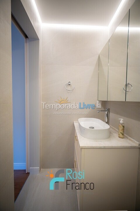 Apartamento para alquiler de vacaciones em Itapema (Meia Praia Quadra do Mar)