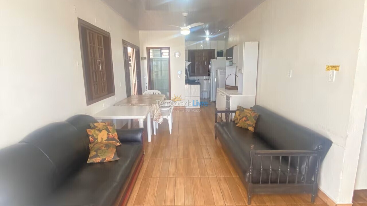 Casa para alquiler de vacaciones em Pontal do Paraná (Praia de Leste)