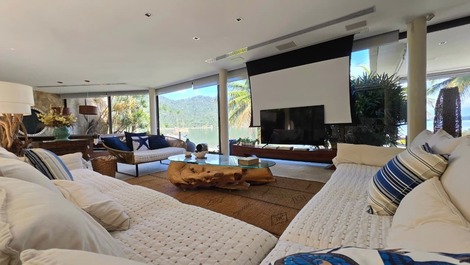 Mansão Pé na Areia em Angra/Vista para o mar