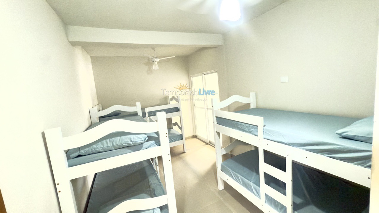 Casa para aluguel de temporada em São Paulo (Martin de Sa)