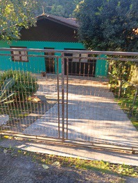 Casa acomoda até 10 pessoas