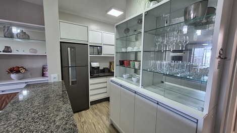 Beautiful 3-bedroom apartment 50m from the beach.