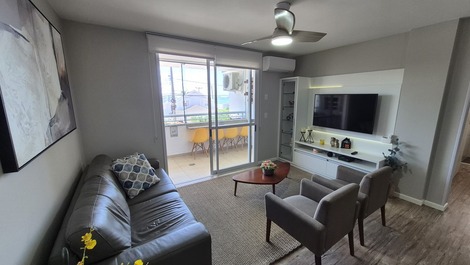 Beautiful 3-bedroom apartment 50m from the beach.