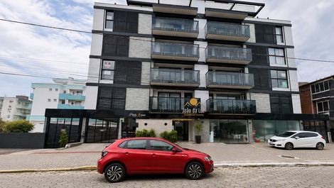 🏣 Apto NOVO de 2 quartos sedo 1 suíte, no centro de Canasvieiras🏖️