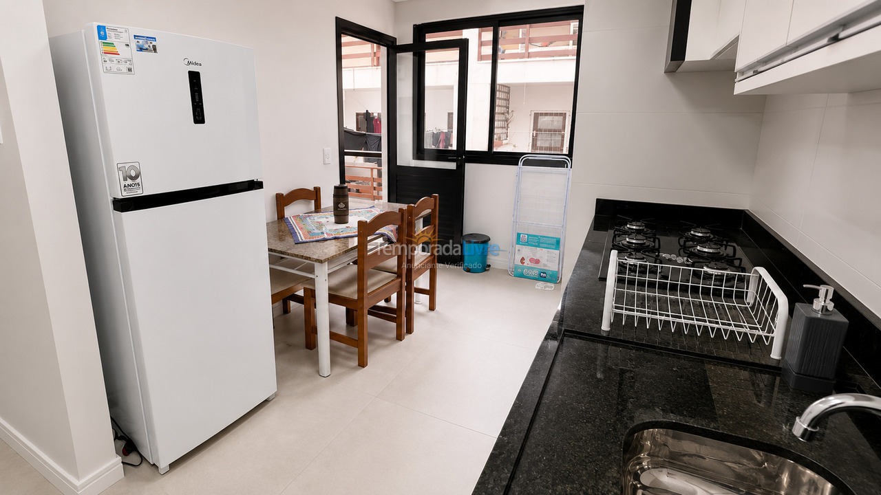 Apartamento para aluguel de temporada em Florianopolis (Canasvieiras)