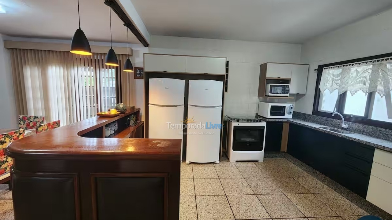 Casa para alquiler de vacaciones em Florianopolis (Jurerê Internacional)