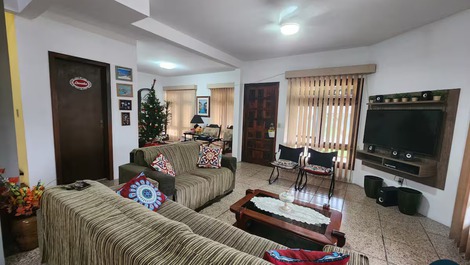 Gran casa para disfrutar de tus vacaciones en Jurerê
