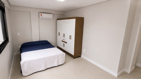 🏣 Apto NOVO de 2 quartos sedo 1 suíte, no centro de Canasvieiras🏖️