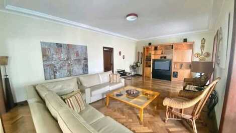 Penthouse 650m2 ideal para toda familia/vista parcial mar