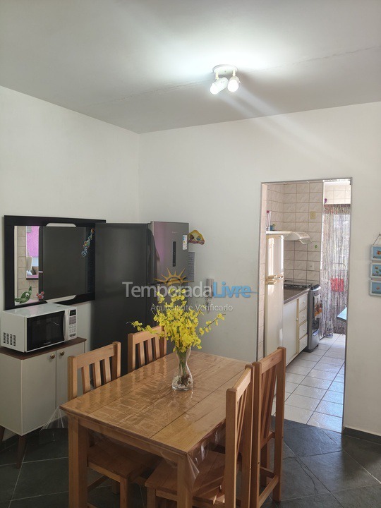 Apartment for vacation rental in Ubatuba (Praia das Toninhas)
