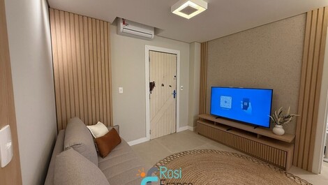2-suite apartment with side view in Meia Praia, SC