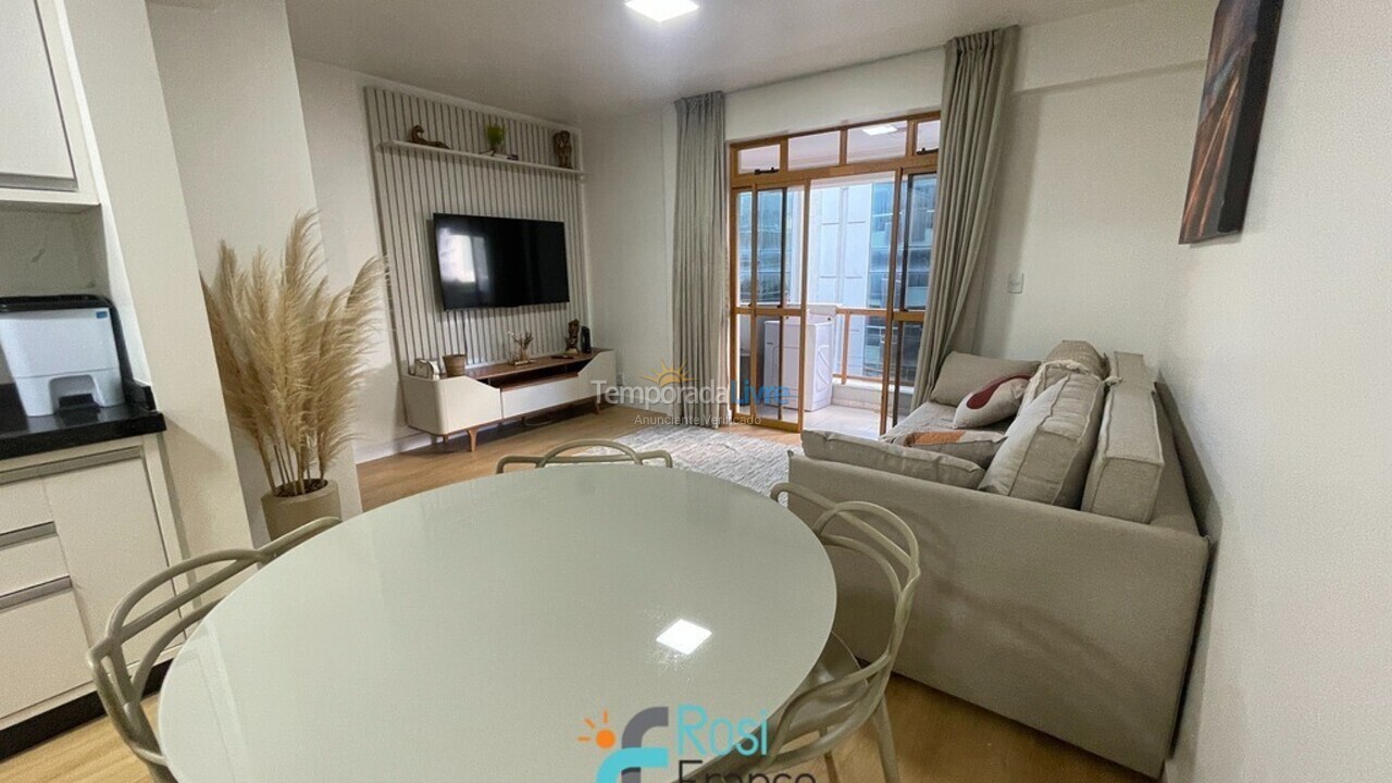 Apartamento para alquiler de vacaciones em Itapema (Meia Praia Quadra do Mar)
